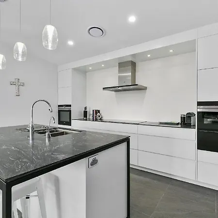 North Facing Apartment Unit 2 13 Angler Street Noosa Heads Exterior photo