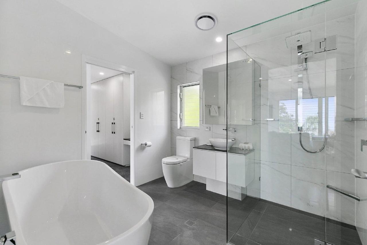 North Facing Unit 2 13 Angler Street Apartment *